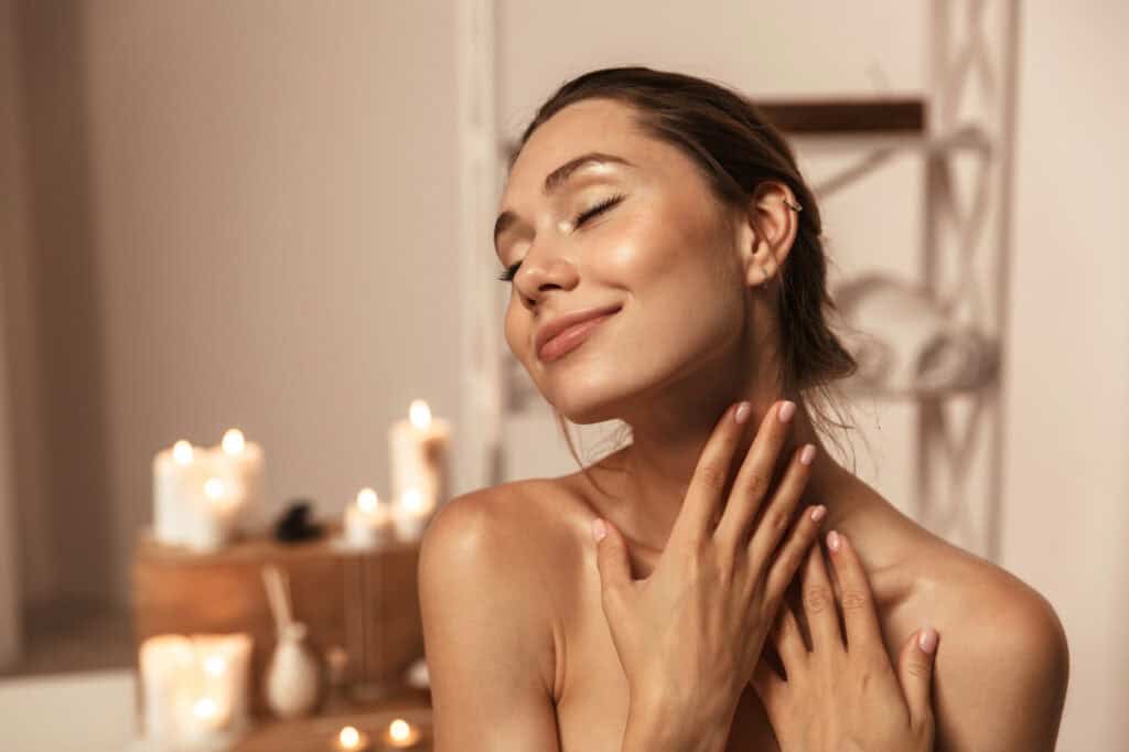 Even golden self-tan colour developed across a face after using tanning drops
